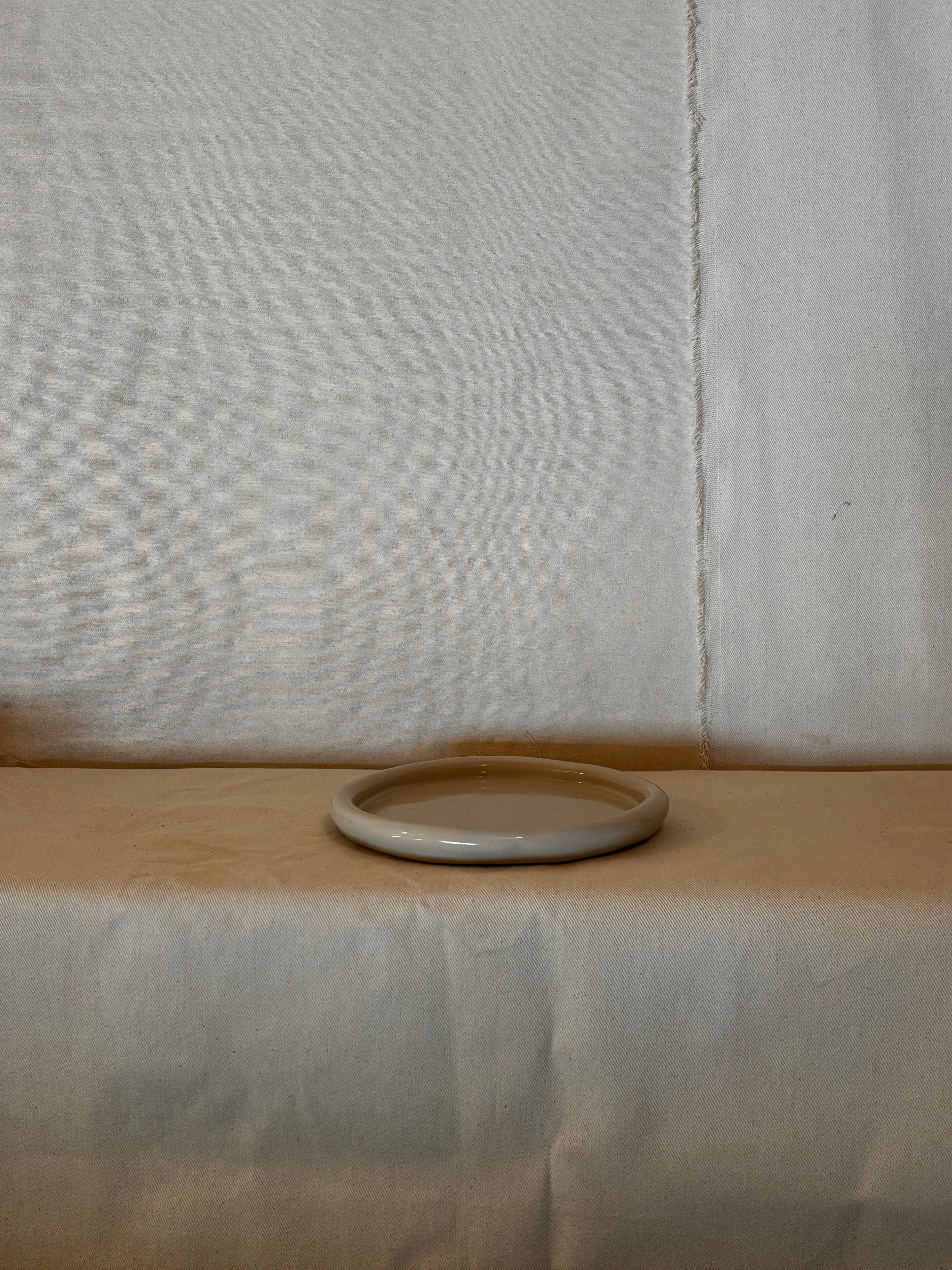 Beige Gloss Starter Plate