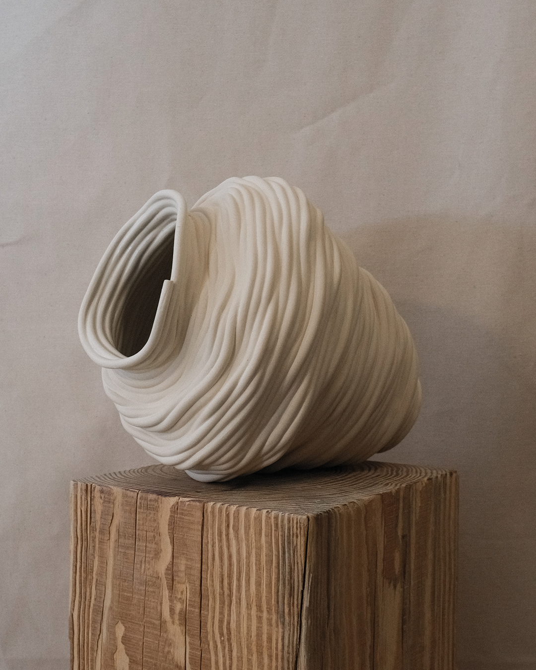 Bone Vase No.12