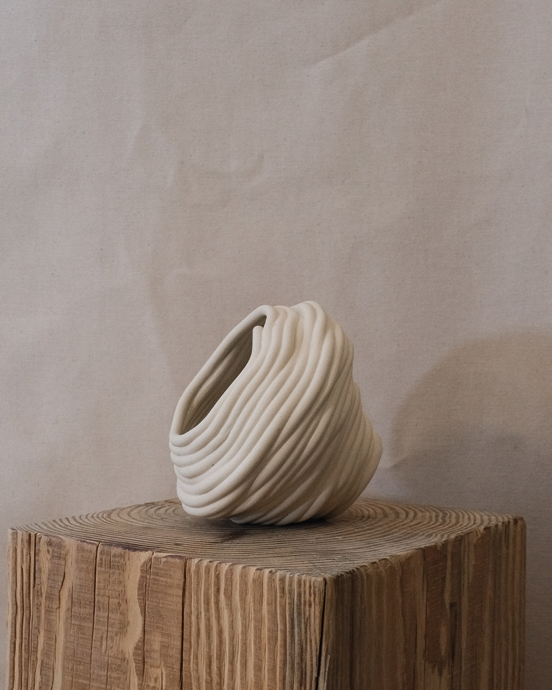 Bone Vase No.16