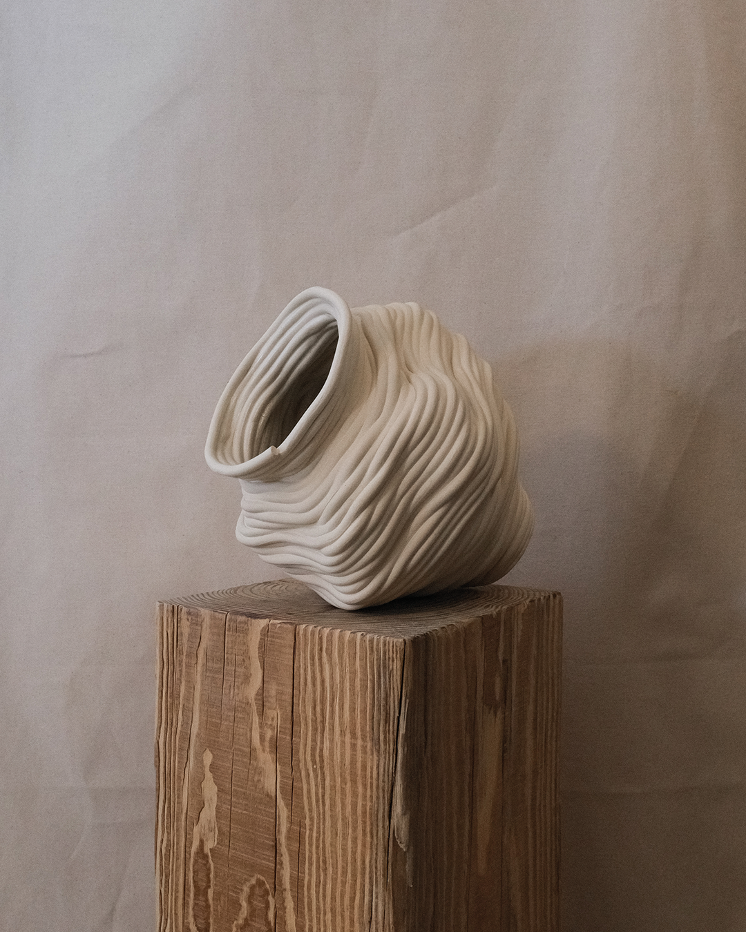Bone Vase No.18