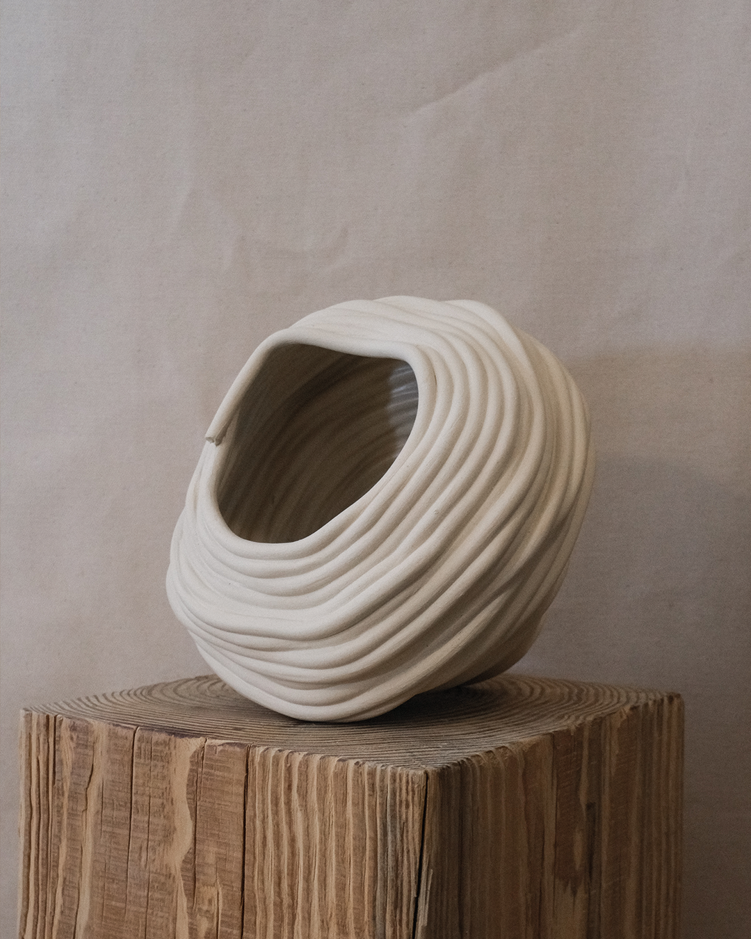 Bone Vase No.19