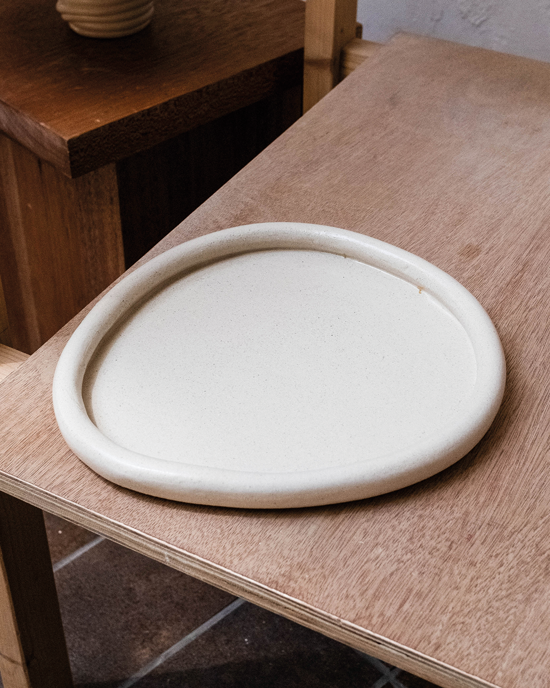 Pebble Plate (Medium)