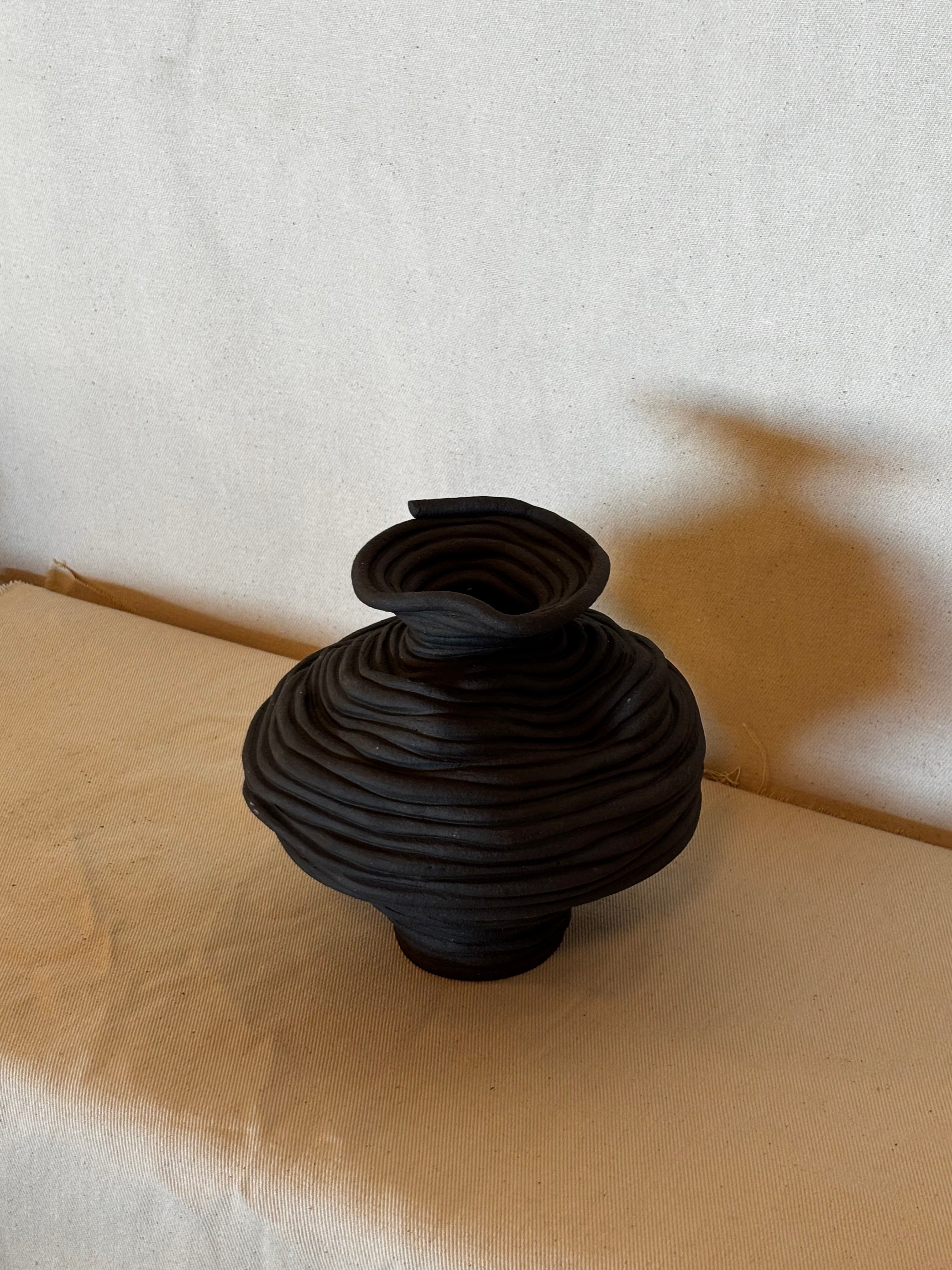 Onyx Vase Sample No.1