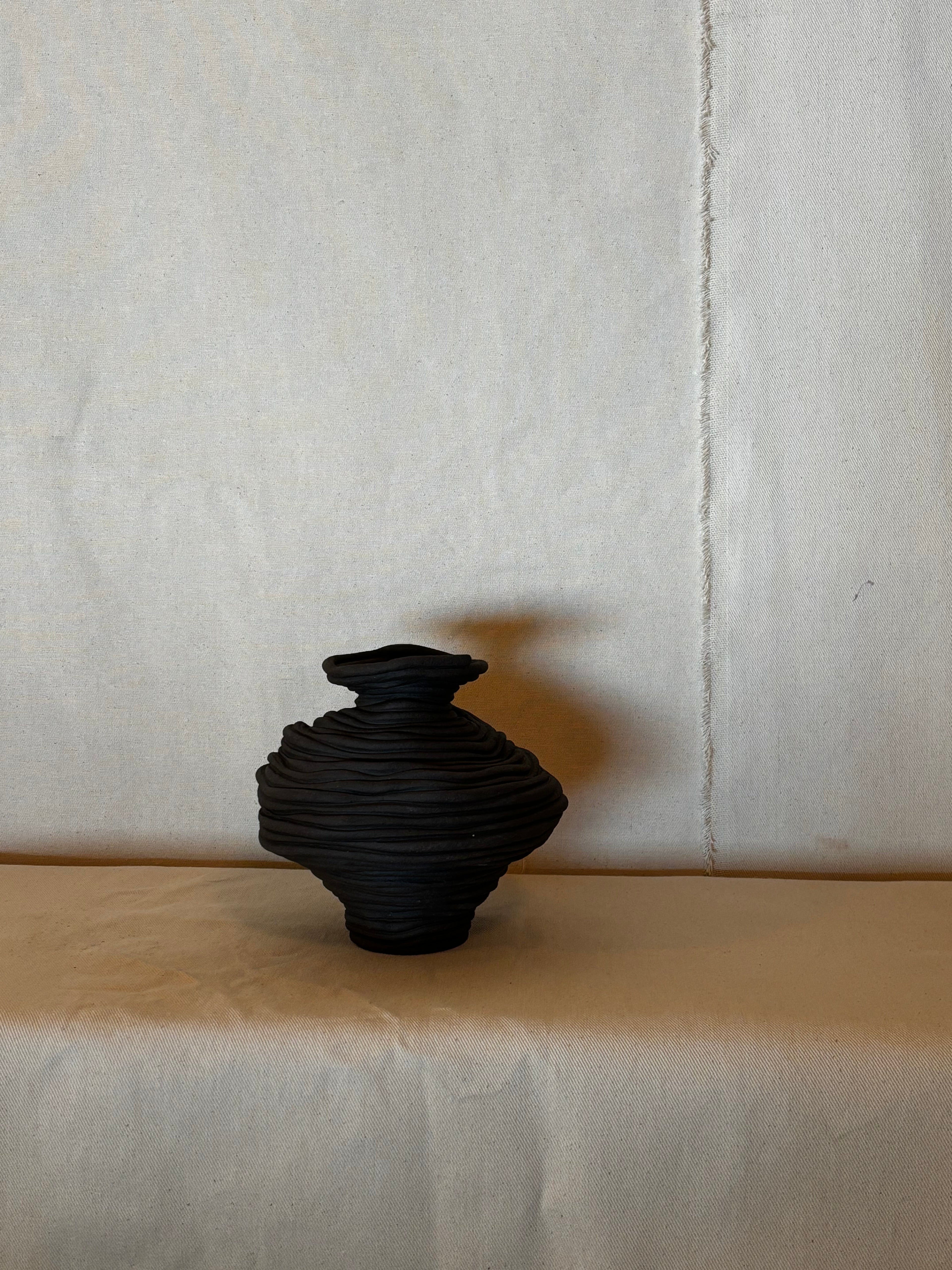 Onyx Vase Sample No.1