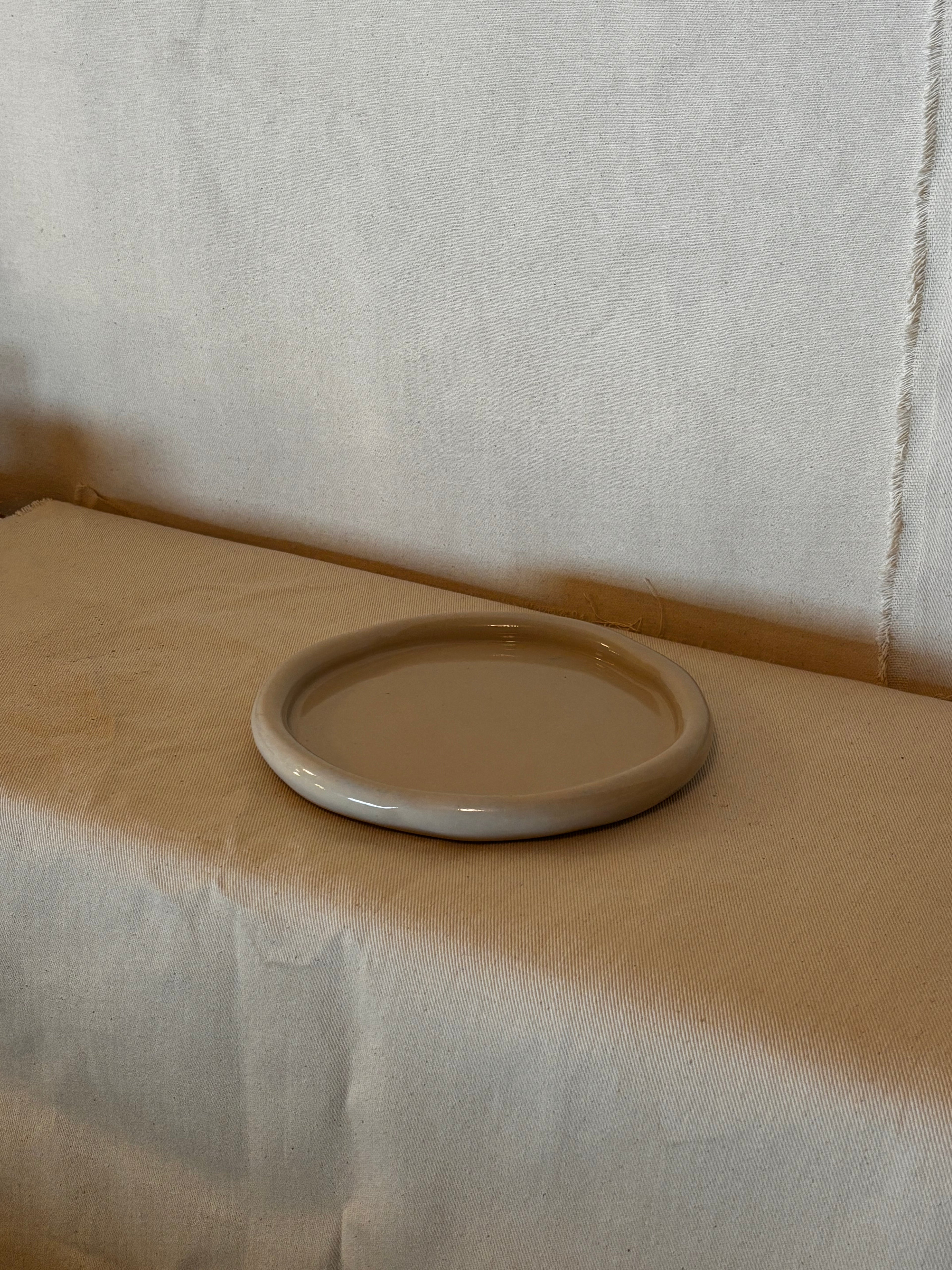 Beige Gloss Starter Plate