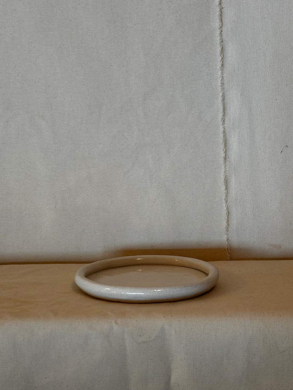 White Gloss Starter Plate