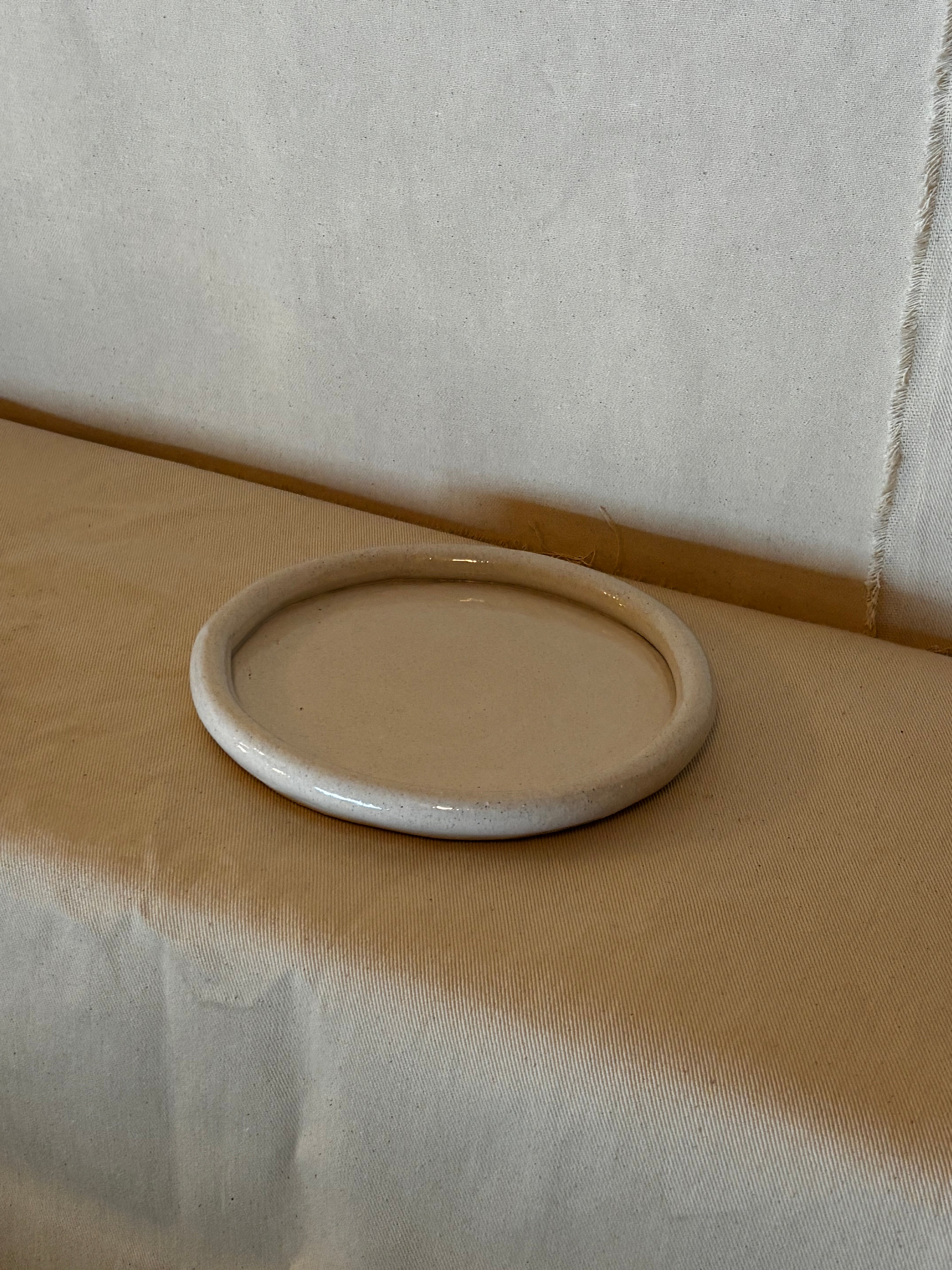 White Gloss Starter Plate